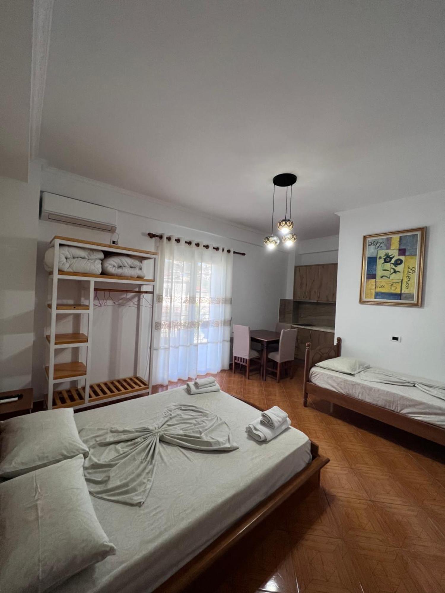 Hotel Frida Himare Quarto foto